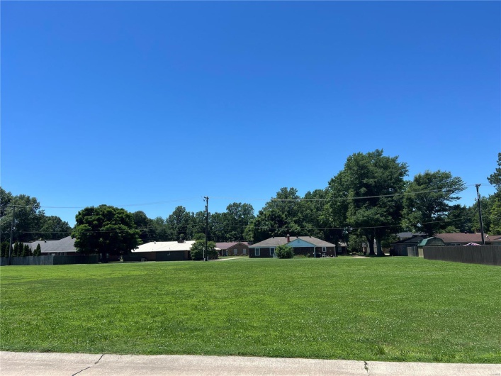 12 Laurelwood Drive, Kennett, Missouri 63857, ,Land,For Sale,Laurelwood,MAR24038014