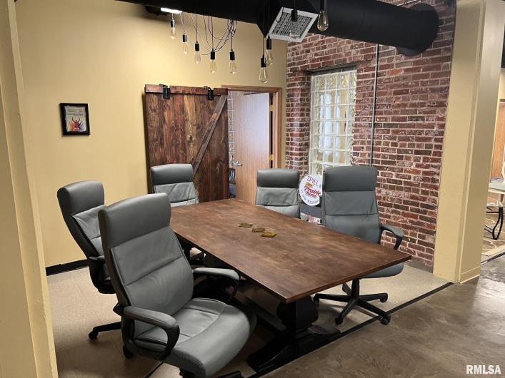 1051 WALL Street, Carbondale, Illinois 62901, 0 , 0 ,0,Commercial Sale,For Sale,WALL,0,RMAEB453994