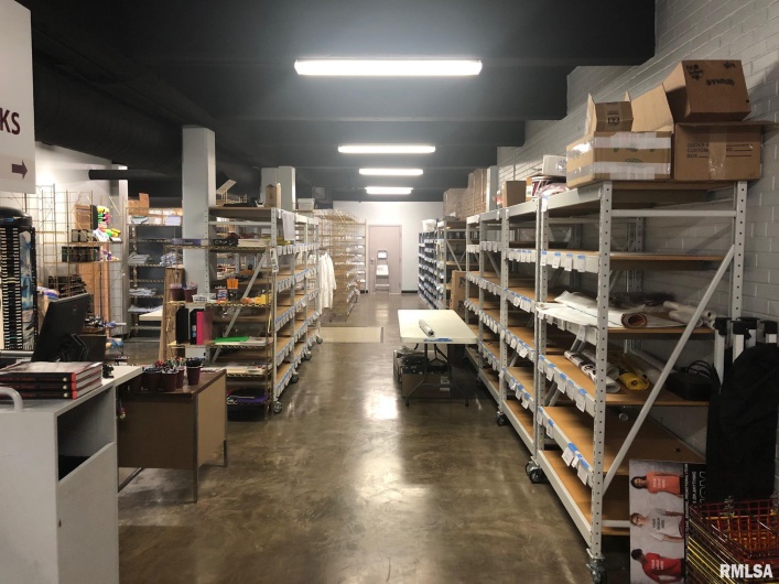 1051 WALL Street, Carbondale, Illinois 62901, 0 , 0 ,0,Commercial Sale,For Sale,WALL,0,RMAEB453994