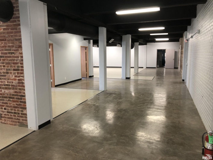 1051 WALL Street, Carbondale, Illinois 62901, 0 , 0 ,0,Commercial Sale,For Sale,WALL,0,RMAEB453994