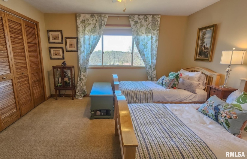 1065 LAKESHORE Drive South, Goreville, Illinois 62939, 3 Bedrooms Bedrooms, 0 ,3 BathroomsBathrooms,Residential,For Sale,LAKESHORE,0,RMAEB452938