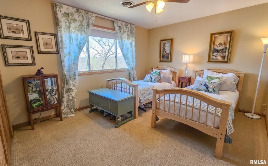 1065 LAKESHORE Drive South, Goreville, Illinois 62939, 3 Bedrooms Bedrooms, 0 ,3 BathroomsBathrooms,Residential,For Sale,LAKESHORE,0,RMAEB452938