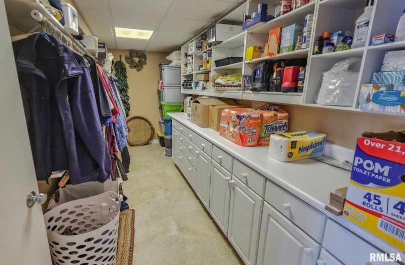 1065 LAKESHORE Drive South, Goreville, Illinois 62939, 3 Bedrooms Bedrooms, 0 ,3 BathroomsBathrooms,Residential,For Sale,LAKESHORE,0,RMAEB452938