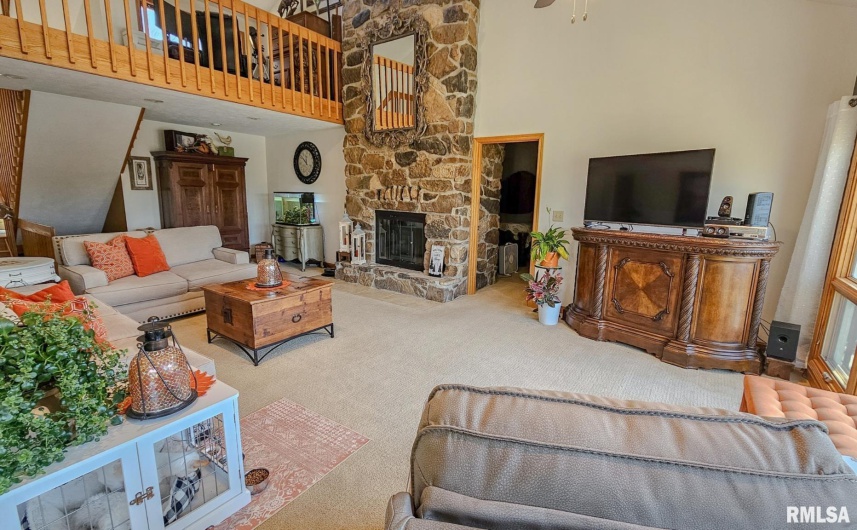 1065 LAKESHORE Drive South, Goreville, Illinois 62939, 3 Bedrooms Bedrooms, 0 ,3 BathroomsBathrooms,Residential,For Sale,LAKESHORE,0,RMAEB452938