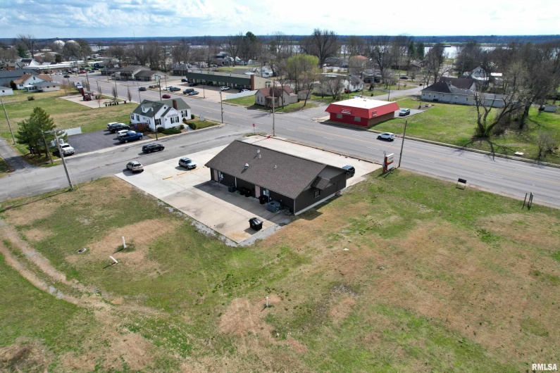 613 5TH Street, Metropolis, Illinois 62960, 0 , 0 ,0,Commercial Sale,For Sale,5TH,0,RMAEB453904