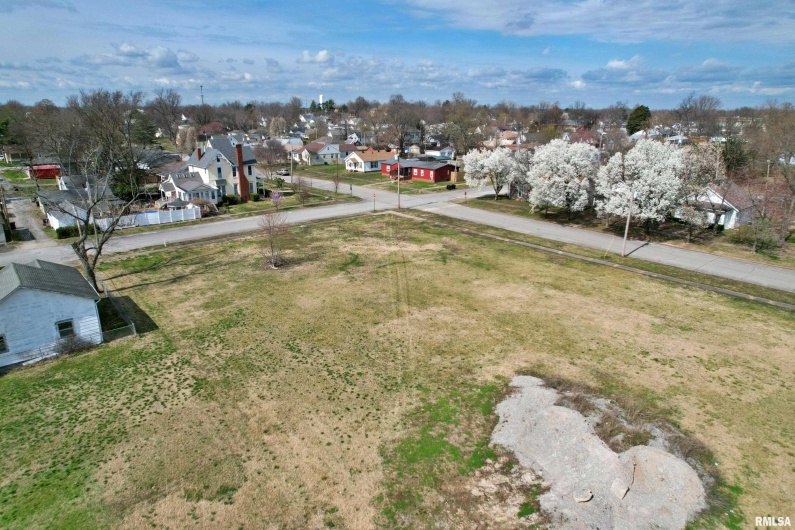 613 5TH Street, Metropolis, Illinois 62960, 0 , 0 ,0,Commercial Sale,For Sale,5TH,0,RMAEB453904