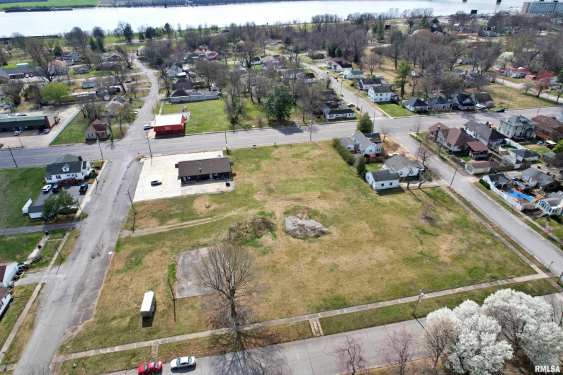 613 5TH Street, Metropolis, Illinois 62960, 0 , 0 ,0,Commercial Sale,For Sale,5TH,0,RMAEB453904
