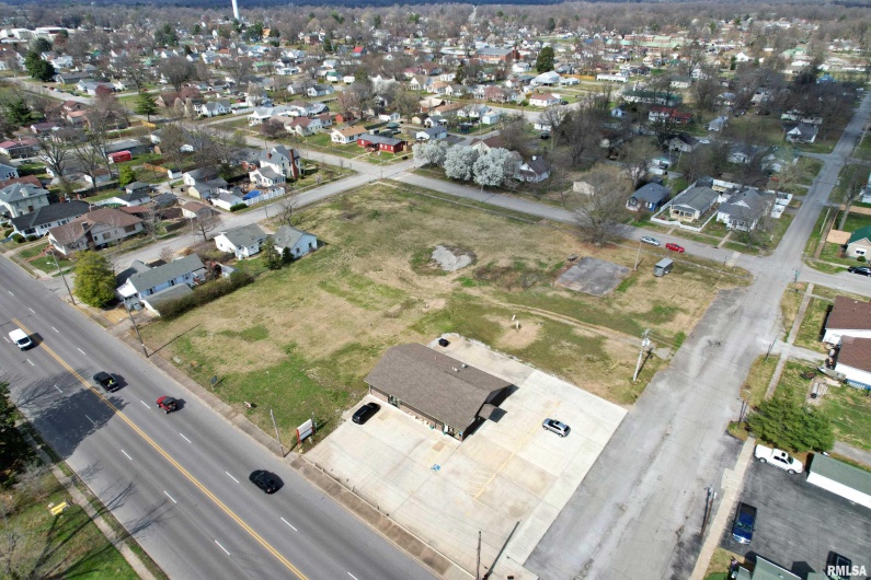613 5TH Street, Metropolis, Illinois 62960, 0 , 0 ,0,Commercial Sale,For Sale,5TH,0,RMAEB453904