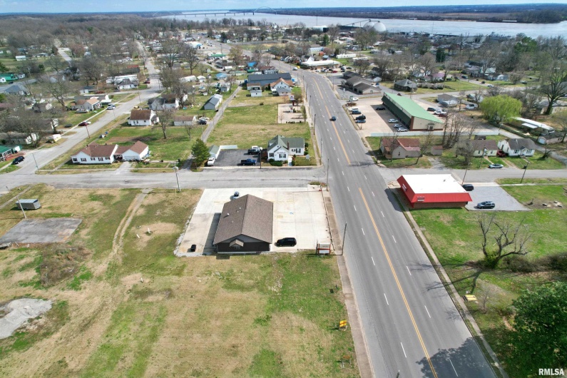 613 5TH Street, Metropolis, Illinois 62960, 0 , 0 ,0,Commercial Sale,For Sale,5TH,0,RMAEB453904