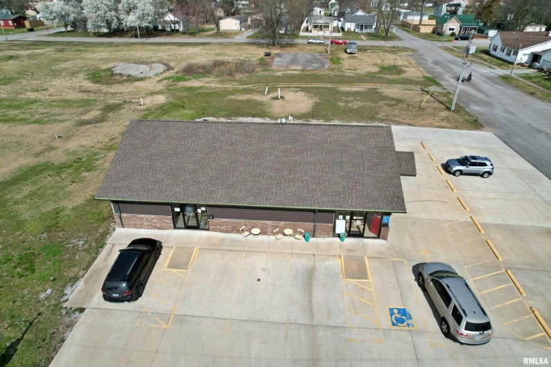 613 5TH Street, Metropolis, Illinois 62960, 0 , 0 ,0,Commercial Sale,For Sale,5TH,0,RMAEB453904