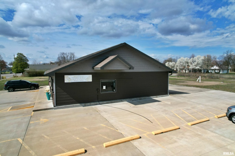 613 5TH Street, Metropolis, Illinois 62960, 0 , 0 ,0,Commercial Sale,For Sale,5TH,0,RMAEB453904