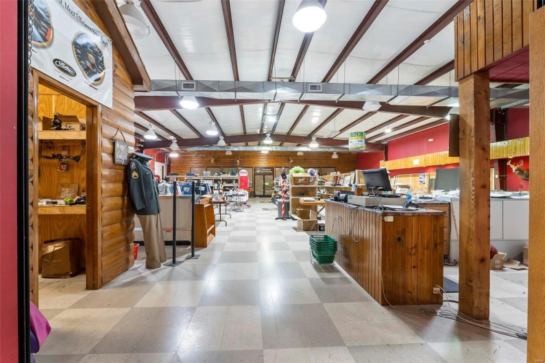 1014 Linn Street, Sikeston, Missouri 63801, ,Commercial Sale,For Sale,Linn,MAR24039645