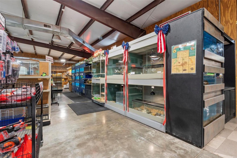 1014 Linn Street, Sikeston, Missouri 63801, ,Commercial Sale,For Sale,Linn,MAR24039645