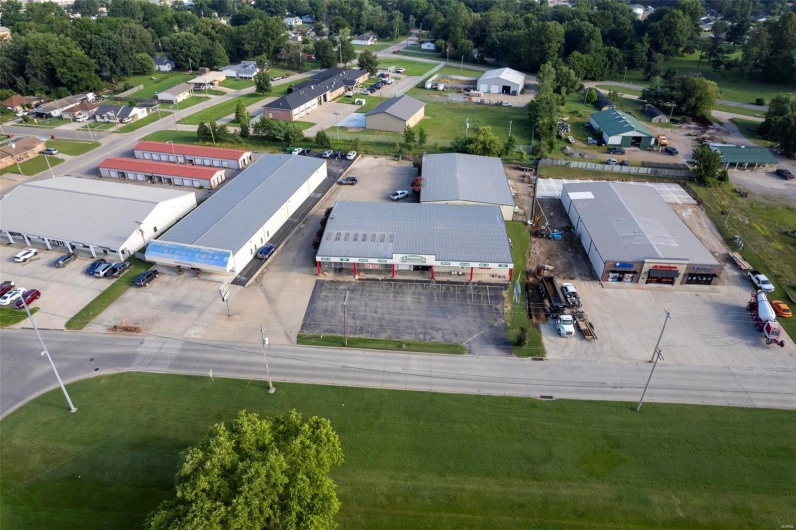 1014 Linn Street, Sikeston, Missouri 63801, ,Commercial Sale,For Sale,Linn,MAR24039645
