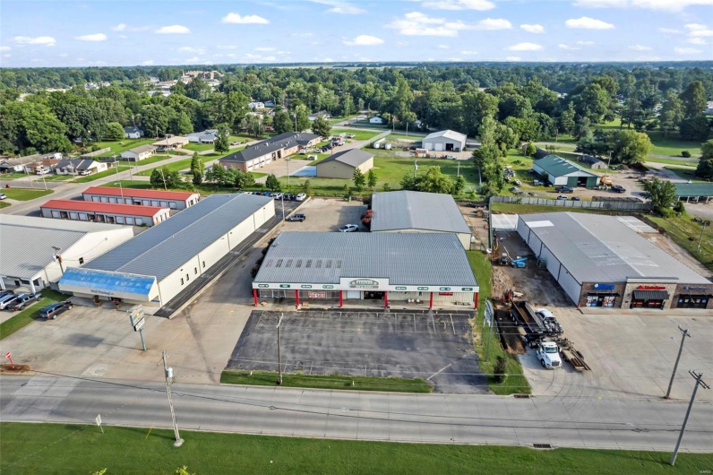 1014 Linn Street, Sikeston, Missouri 63801, ,Commercial Sale,For Sale,Linn,MAR24039645