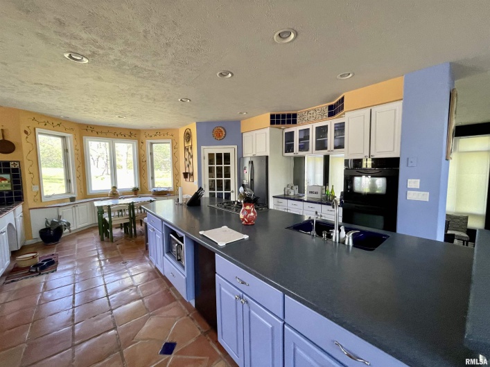 412 WAGON WHEEL Road, Carbondale, Illinois 62901, 6 Bedrooms Bedrooms, 0 ,5 BathroomsBathrooms,Residential,For Sale,WAGON WHEEL,0,RMAQC4254271
