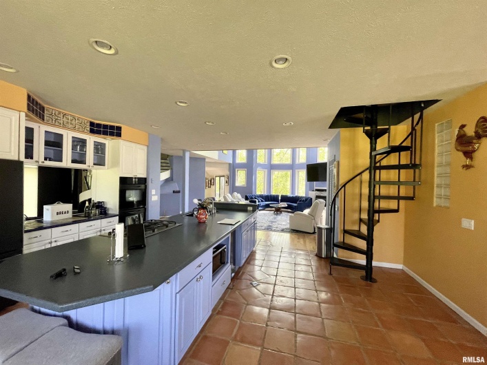 412 WAGON WHEEL Road, Carbondale, Illinois 62901, 6 Bedrooms Bedrooms, 0 ,5 BathroomsBathrooms,Residential,For Sale,WAGON WHEEL,0,RMAQC4254271