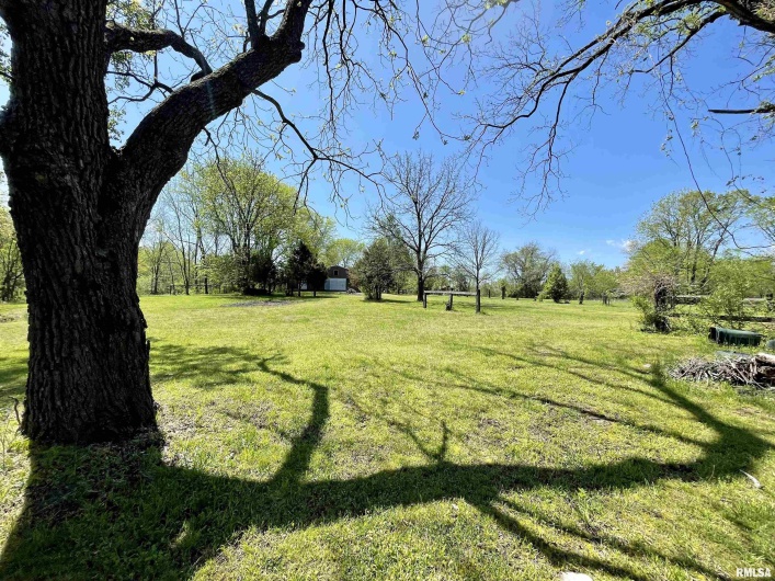 412 WAGON WHEEL Road, Carbondale, Illinois 62901, 6 Bedrooms Bedrooms, 0 ,5 BathroomsBathrooms,Residential,For Sale,WAGON WHEEL,0,RMAQC4254271