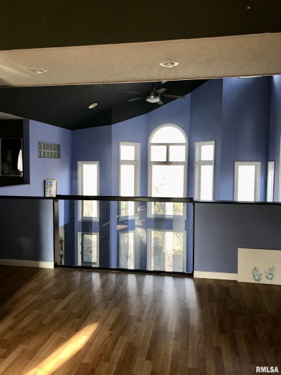 412 WAGON WHEEL Road, Carbondale, Illinois 62901, 6 Bedrooms Bedrooms, 0 ,5 BathroomsBathrooms,Residential,For Sale,WAGON WHEEL,0,RMAQC4254271