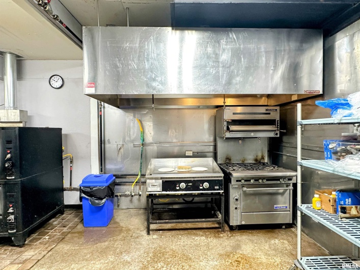 215 Appleknocker Street, Cobden, Illinois 62920, 0 , 0 ,0,Commercial Sale,For Sale,Appleknocker,0,RMAEB454126