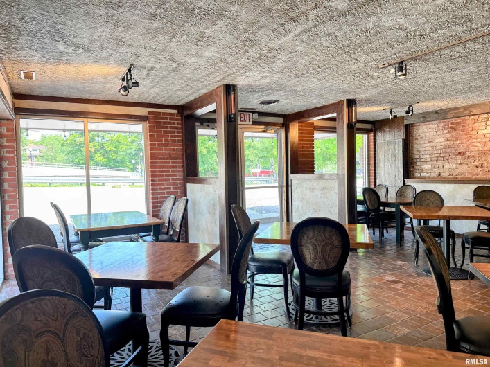 215 Appleknocker Street, Cobden, Illinois 62920, 0 , 0 ,0,Commercial Sale,For Sale,Appleknocker,0,RMAEB454126