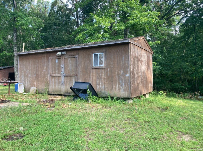 131 Outer Road, Poplar Bluff, Missouri 63901, 5 Bedrooms Bedrooms, 12 Rooms Rooms,3 BathroomsBathrooms,Residential,For Sale,Outer Road,MAR24036173