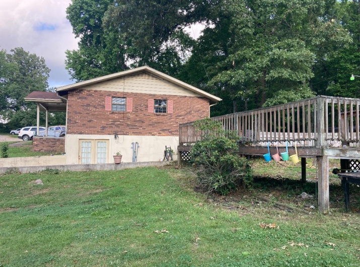 131 Outer Road, Poplar Bluff, Missouri 63901, 5 Bedrooms Bedrooms, 12 Rooms Rooms,3 BathroomsBathrooms,Residential,For Sale,Outer Road,MAR24036173