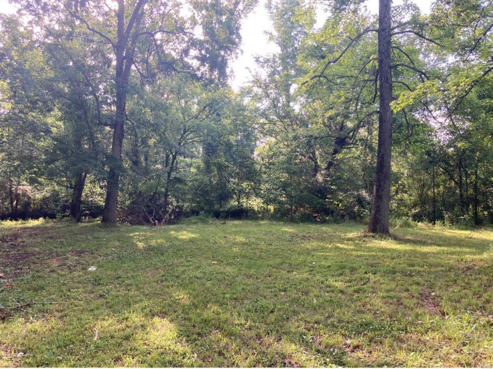 131 Outer Road, Poplar Bluff, Missouri 63901, 5 Bedrooms Bedrooms, 12 Rooms Rooms,3 BathroomsBathrooms,Residential,For Sale,Outer Road,MAR24036173