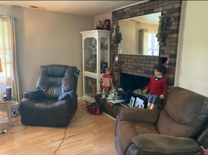 131 Outer Road, Poplar Bluff, Missouri 63901, 5 Bedrooms Bedrooms, 12 Rooms Rooms,3 BathroomsBathrooms,Residential,For Sale,Outer Road,MAR24036173