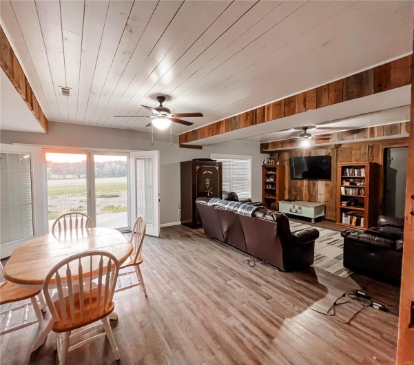 5246 County Road 280, Puxico, Missouri 63960, 5 Bedrooms Bedrooms, 12 Rooms Rooms,3 BathroomsBathrooms,Residential,For Sale,County Road 280,MAR24017795