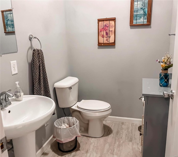 5246 County Road 280, Puxico, Missouri 63960, 5 Bedrooms Bedrooms, 12 Rooms Rooms,3 BathroomsBathrooms,Residential,For Sale,County Road 280,MAR24017795