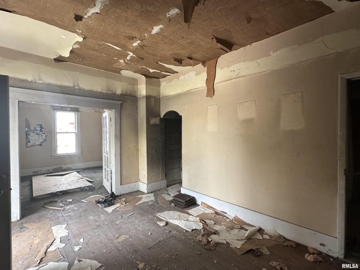 103 7TH Street, Murphysboro, Illinois 62966, 4 Bedrooms Bedrooms, 0 ,2 BathroomsBathrooms,Residential,For Sale,7TH,0,RMAEB454181
