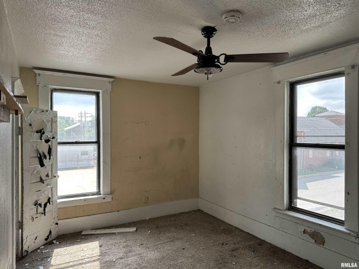 103 7TH Street, Murphysboro, Illinois 62966, 4 Bedrooms Bedrooms, 0 ,2 BathroomsBathrooms,Residential,For Sale,7TH,0,RMAEB454181