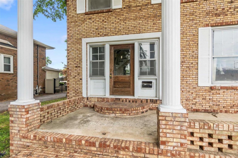 114 North Street, Sikeston, Missouri 63801, 3 Bedrooms Bedrooms, 5 Rooms Rooms,1 BathroomBathrooms,Residential,For Sale,North,MAR24035854