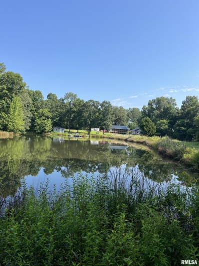 5504 MARION Road, Metropolis, Illinois 62960, 1 Bedroom Bedrooms, 0 ,1 BathroomBathrooms,Residential,For Sale,MARION,0,RMAEB454274