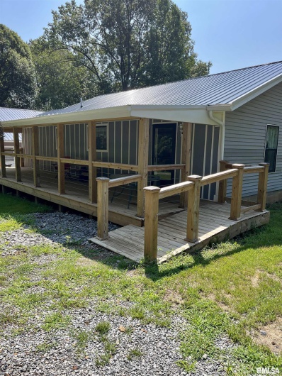 5504 MARION Road, Metropolis, Illinois 62960, 1 Bedroom Bedrooms, 0 ,1 BathroomBathrooms,Residential,For Sale,MARION,0,RMAEB454274