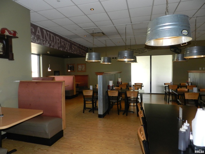 309 MAIN Street, Carbondale, Illinois 62901-3009, 0 , 0 ,0,Commercial Sale,For Sale,MAIN,0,RMAEB449732