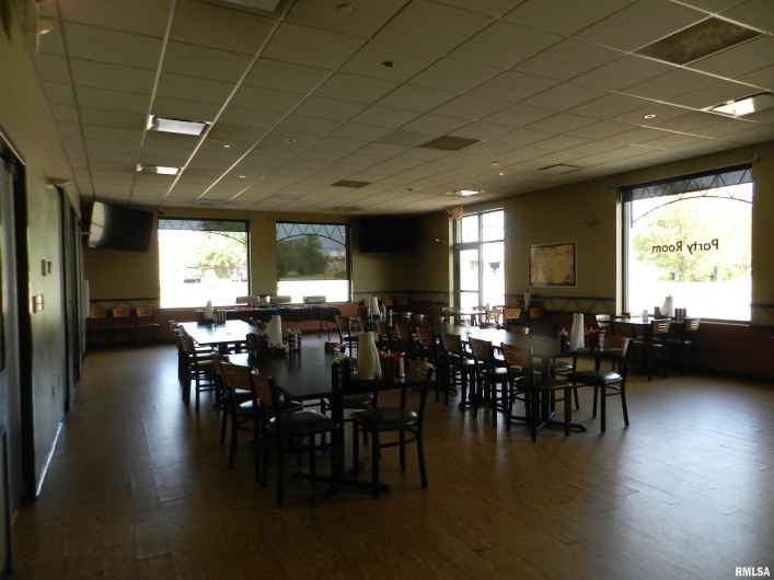 309 MAIN Street, Carbondale, Illinois 62901-3009, 0 , 0 ,0,Commercial Sale,For Sale,MAIN,0,RMAEB449732