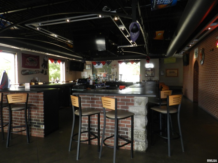 309 MAIN Street, Carbondale, Illinois 62901-3009, 0 , 0 ,0,Commercial Sale,For Sale,MAIN,0,RMAEB449732