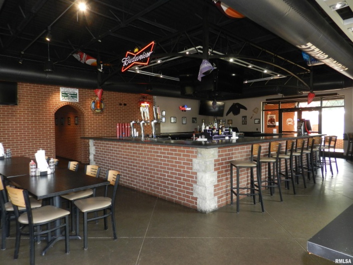 309 MAIN Street, Carbondale, Illinois 62901-3009, 0 , 0 ,0,Commercial Sale,For Sale,MAIN,0,RMAEB449732