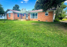 106 W Grant, Dexter, Missouri 63841, 3 Bedrooms Bedrooms, 9 Rooms Rooms,2 BathroomsBathrooms,Residential,For Sale,W Grant,MAR24035135