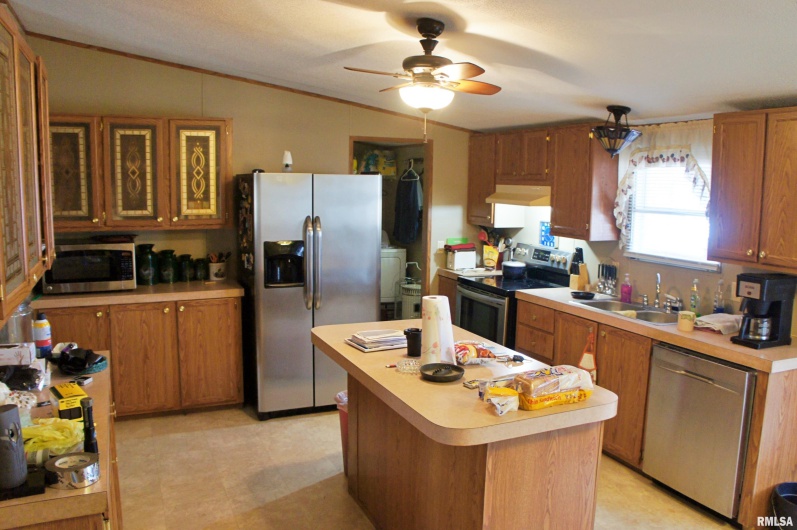 6752 US 45 Road, Brookport, Illinois 62910, 3 Bedrooms Bedrooms, 0 ,2 BathroomsBathrooms,Residential,For Sale,US 45,0,RMAEB452174