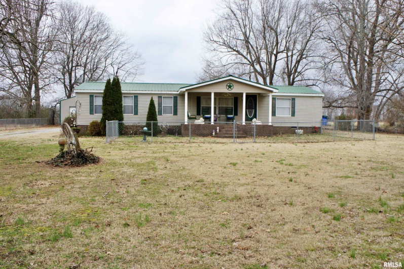 6752 US 45 Road, Brookport, Illinois 62910, 3 Bedrooms Bedrooms, 0 ,2 BathroomsBathrooms,Residential,For Sale,US 45,0,RMAEB452174