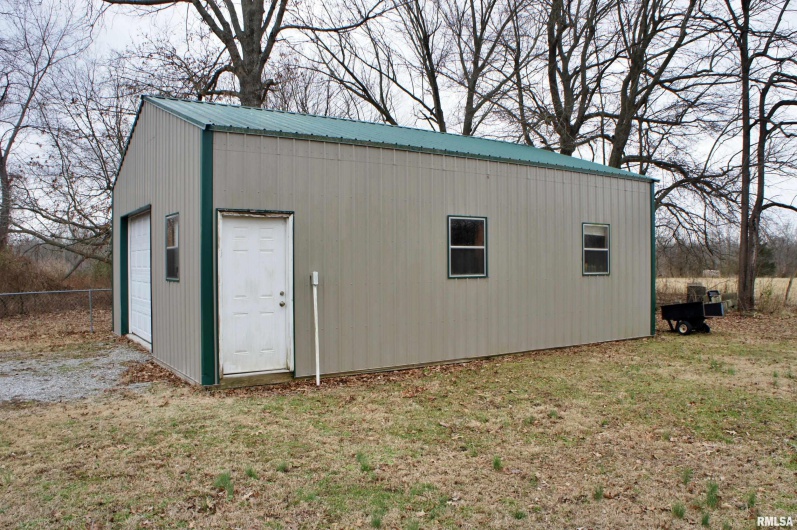 6752 US 45 Road, Brookport, Illinois 62910, 3 Bedrooms Bedrooms, 0 ,2 BathroomsBathrooms,Residential,For Sale,US 45,0,RMAEB452174