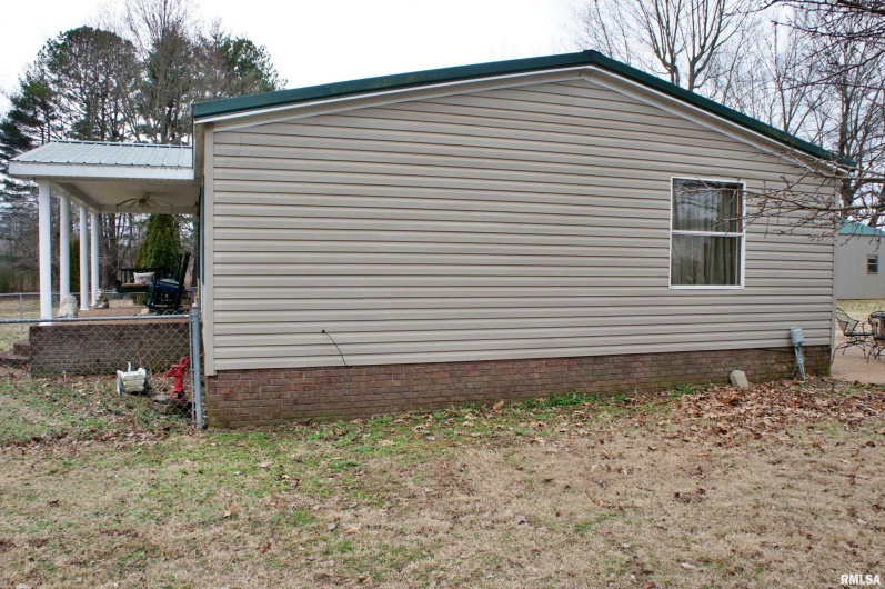 6752 US 45 Road, Brookport, Illinois 62910, 3 Bedrooms Bedrooms, 0 ,2 BathroomsBathrooms,Residential,For Sale,US 45,0,RMAEB452174