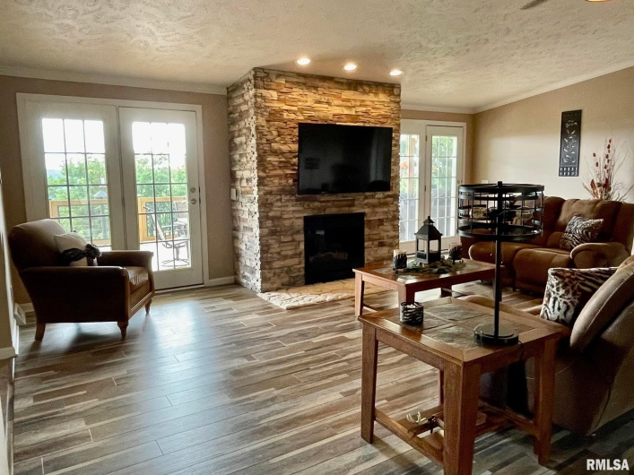 20 Xanders Lane, Golconda, Illinois 62938, 2 Bedrooms Bedrooms, 0 ,2 BathroomsBathrooms,Residential,For Sale,Xanders,0,RMAEB454285