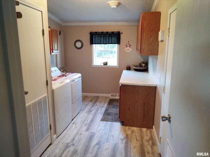 20 Xanders Lane, Golconda, Illinois 62938, 2 Bedrooms Bedrooms, 0 ,2 BathroomsBathrooms,Residential,For Sale,Xanders,0,RMAEB454285