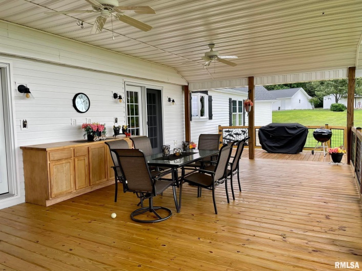 20 Xanders Lane, Golconda, Illinois 62938, 2 Bedrooms Bedrooms, 0 ,2 BathroomsBathrooms,Residential,For Sale,Xanders,0,RMAEB454285