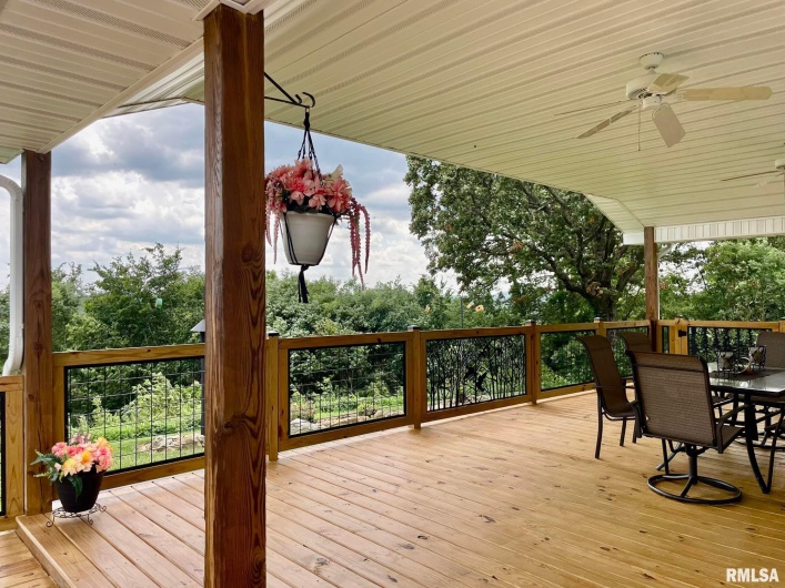 20 Xanders Lane, Golconda, Illinois 62938, 2 Bedrooms Bedrooms, 0 ,2 BathroomsBathrooms,Residential,For Sale,Xanders,0,RMAEB454285