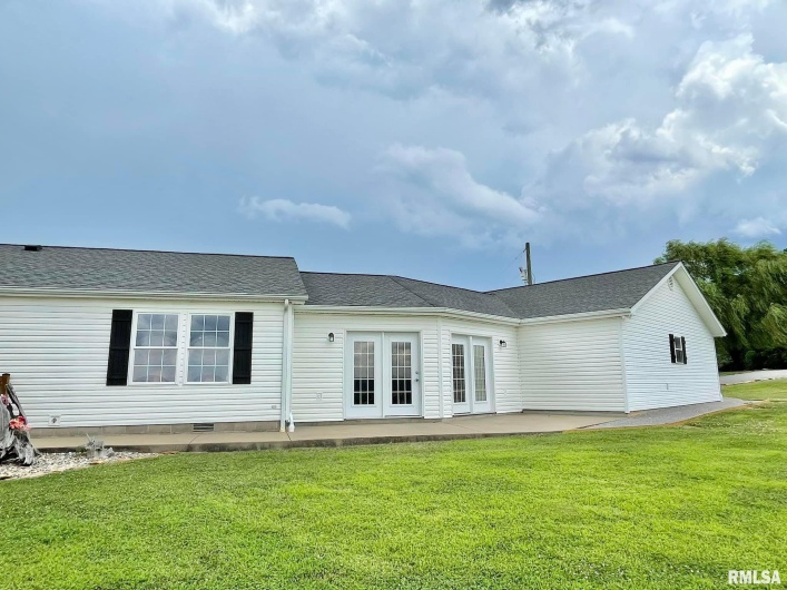 20 Xanders Lane, Golconda, Illinois 62938, 2 Bedrooms Bedrooms, 0 ,2 BathroomsBathrooms,Residential,For Sale,Xanders,0,RMAEB454285